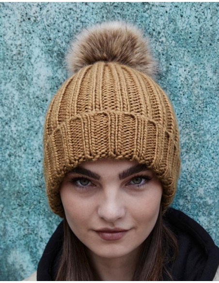 Fur Pop Pom Chunky Beanie8