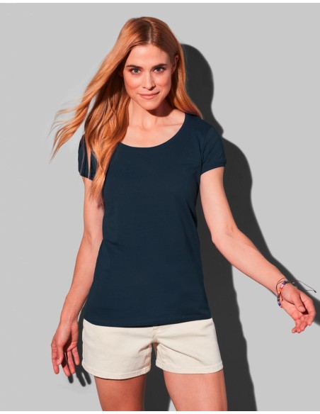 Megan Crew Neck6