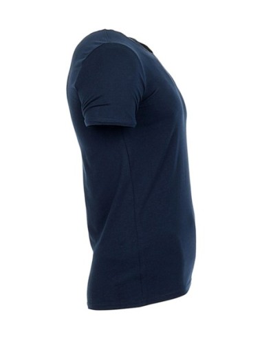 Clive V-neck10