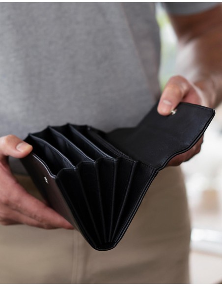 Waiters Wallet with Press Stud3