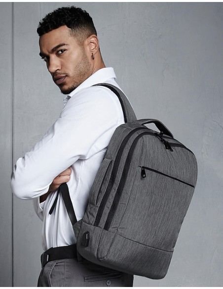 Q-Tech Charge Convertible Backpack2