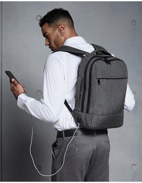 Q-Tech Charge Convertible Backpack3