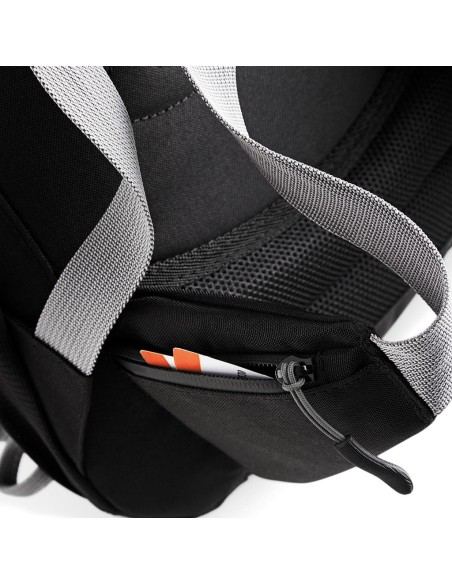 SLX 30 Litre Daypack8