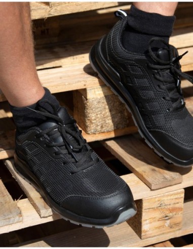 All Black Safety Trainer - size 32
