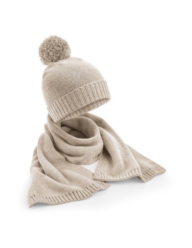 Knitted Scarf and Beanie Gift Set2