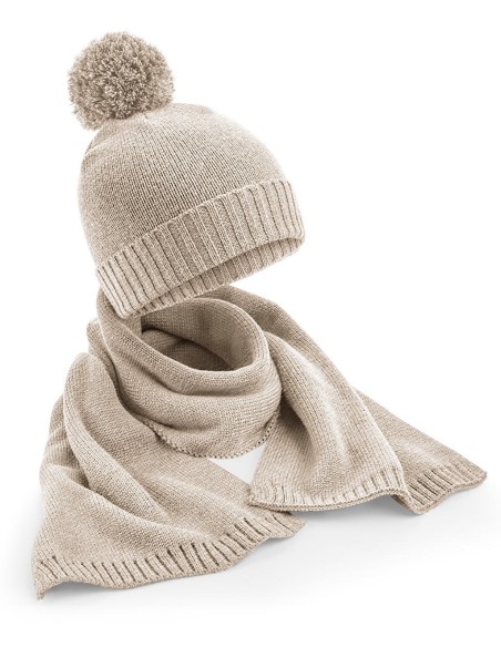 Knitted Scarf and Beanie Gift Set4