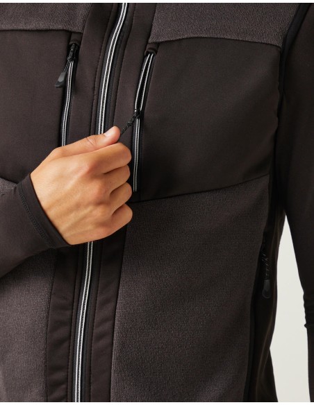 E-Volve Stretch Hybrid Midlayer Bodywarmer7