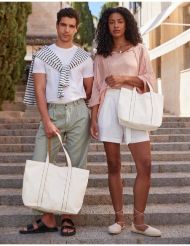 Courtside Medium Tote1