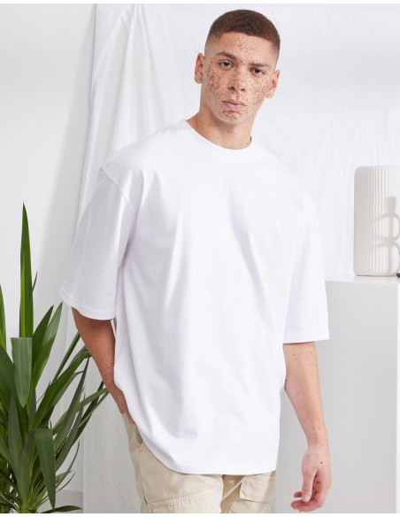 Huge Tee0
