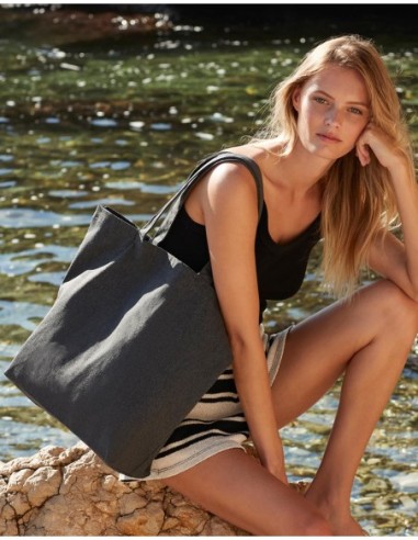 Revive Recycled Maxi Tote3