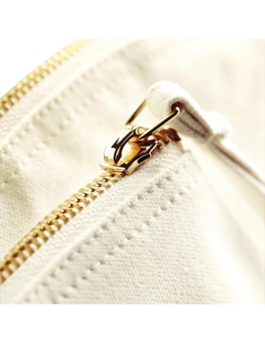 EarthAware™ Organic Spring Wristlet9
